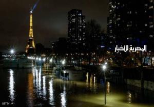 باريس تنتظر انحسارا "بطيئا جدا" لمياه السين