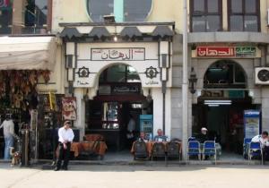 القبض على مسئول «أشهروأقدم» مطعم في «مصر» لحيازته لحوم ودواجن فاسدة بالقاهرة 