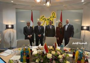 وزير الطيران المدنى يشهد توقيع بروتوكولات تعاون لمصر للطيران و«إير كايرو» مع عدد من وكلاء السفر والسياحة