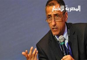 طارق عامر يعتذر عن منصبه خلال أيام