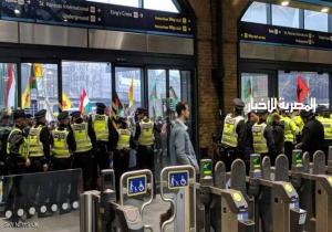 "محتجون لأجل عفرين" يغلقون محطتي قطار في بريطانيا