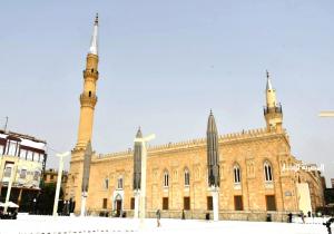الأوقاف تنفي إسناد إدارة مسجد الحسين إلى أي جهة