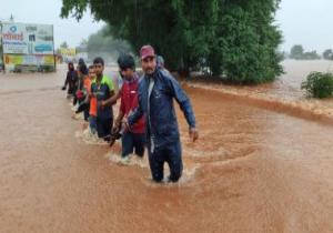 ارتفاع حصيلة ضحايا الفيضانات والانهيارات الأرضية فى الهند لـ 160 قتيلا