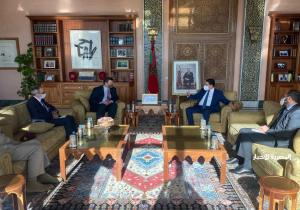 وزير الخارجية المغربي ناصر بوريطة يستقبل وزير الدولة للقوات المسلحة البريطانية، السيد جيمس هيبى.