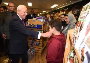 ارتفاع عدد زائري سفينة الكتب «لوجوس هوب»  بميناء بورسعيد السياحى إلى ١١ ألف زائر