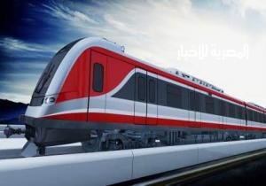 وزير النقل يتفقد العمل بالخط الثاني للقطار الكهربائي السريع