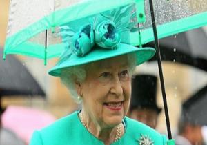 الملكة إليزابيث الثانية تشارك فى حفل رسمى الأحد المقبل فى لندن