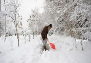 أفغانستان.. الثلوج تقتل العشرات وتطمر بلدات
