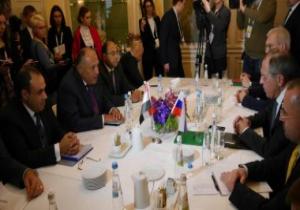 وزيرا خارجية مصر وروسيا يرحبان بقرار عودة الطيران المباشر بين القاهرة وموسكو