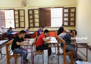 طلاب الثانوية العامة يؤدون امتحان مادة اللغة الأجنبية الثانية غدًا
