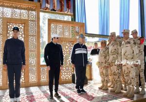 الرئيس السيسي يصدر قرارًا بترقية عدد من قادة القوات المسلحة إلى رتبة الفريق