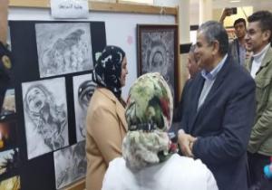 رئيس جامعة كفر الشيخ يفتتح معرض الفنون التشكيلية استعدادًا لـ"إبداع 10" / صور