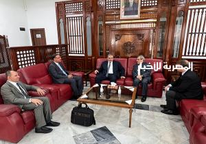 «سعفان» يصل الجزائر للمشاركة في اجتماع رابطة المجالس الاقتصادية والاجتماعية العربية | صور