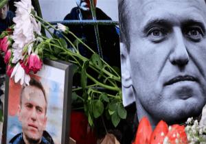 آلاف الروس يشيعون جثمان المعارض أليكسي نافالني إلى مثواه الأخير