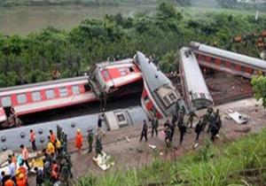 إصابة 15 شخصا جراء خروج قطار عن مساره شمال الهند