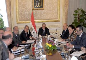 إجتماع مصغر لمجلس الوزراء برئاسة إبراهيم محلب لمناقشة الموازنة العامة للعام المالى الجديد