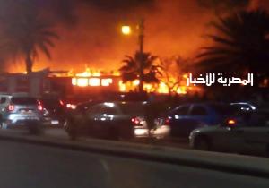حريق هائل في باخرة نيلية عائمة بكورنيش النيل بالجيزة