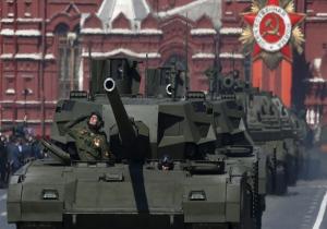 الدبابة الروسية الأحدث فى العلم تعطلت خلال تجربة الإحتفال بيوم النصر