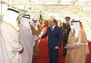موقع الرئاسة ينشر فيديو ومراسم الاستقبال الرسمية للرئيس السيسي في الكويت