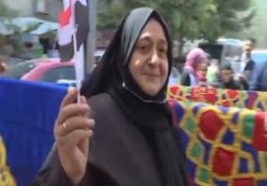 والدة الشهيد محمد حامد: قلت نعم للتعديلات حتى يكمل القائد المسيرة