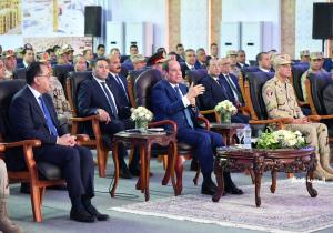 صور تفقد الرئيس السيسي اصطفاف المعدات المشاركة في تنفيذ خطة الدولة لتنمية وإعمار سيناء