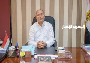 نائب محافظ القاهرة يتفقد المنطقة الصناعية بالمرج ويتابع توصيل الصرف الصحي