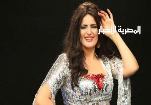الراقصة "سما المصرى " تطلب تعيينها مديرا لمنتخب مصر.. وتتوعد "صلاح"