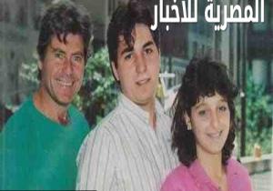 شاهد..صورة نادرة لــ" حسين فهمي" مع ابنيه من زيجته الأولى واللذان لا يعرفهما الجمهور ولا يشبهانه أبداً!