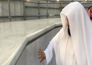 تابع... بكاء الشيخ السديس خلال دعاء الليلة الأولى من صلاة التراويح بالحرم المكى