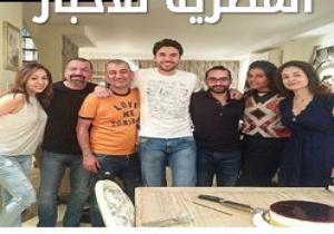 احمد عز يحتفل بعيد ميلاده وسط اصدقائه