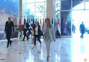 رئيسة وزارء ايطاليا تصل مقر قمة «القاهرة للسلام»