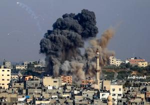 الاحتلال الإسرائيلي يواصل عدوانه على غزة بقصف المنازل وحصار المُستشفيات
