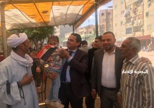 أهالي الهرم في مسيرة للمشاركة في الإستفتاء