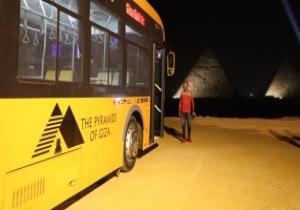 وزير السياحة يفتتح أول مطعم سياحى بالأهرامات ويشهد تشغيل أول حافلة كهربائية