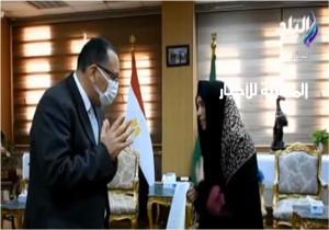 «سيدة الشرقية» تشكر الرئيس السيسي: «مش بيسيب الغلبان»| فيديو