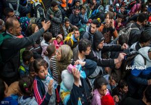 هنغاريا مستعدة لـ"احتجاز" جميع المهاجرين