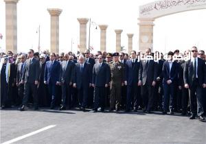 مشهد تاريخي.. رئيسان و6 رؤساء حكومة وبرلمان في وداع «مبارك»
