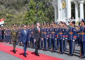 المتحدث الرئاسي ينشر صور مراسم استقبال الرئيس السيسي نظيره الكرواتي بقصر الاتحادية