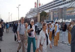 ميناء بورسعيد يستقبل باخرة سياحية على متنها 1460 راكبا وبحارا من عدة جنسيات