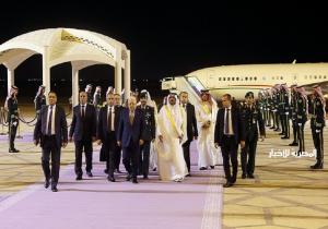 الرئيس الفلسطيني يصل إلى السعودية للمشاركة في القمتين العربية والإسلامية