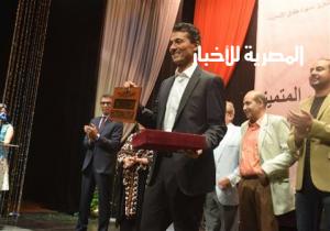 تكريم خالد النبوي في مهرجان الإسكندرية المسرحي العربي