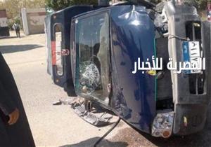 إصابة ضابط ومجندين بسبب  إنقلاب سيارة شرطة بـــ" الشيخ زايد "