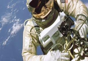 ناسا: السفر خارج الأرض يصيب رواد الفضاء بمرض "هربس"