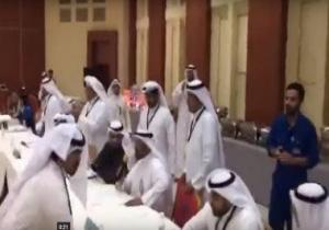 خناقة" بين وفدى قطر والسعودية بمؤتمر بالكويت بسبب "عيال موزة"