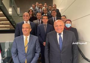 وزير الخارجية يجتمع بأعضاء بعثة مصر الدائمة ولفيف من دبلوماسيينا في الولايات المتحدة/صور
