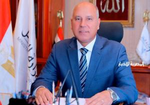 وزير النقل يشيد بمشاركة "الأوروبي لإعادة الإعمار" بتمويل مشروع القطار الكهربائي في أبو قير