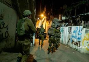قوات الاحتلال تقتحم قرية المجاز جنوب الخليل