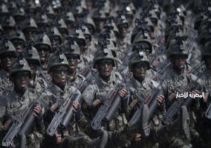 جيش الدمى.. هل قدمت كوريا الشمالية عرضا عسكريا مزيفا؟
