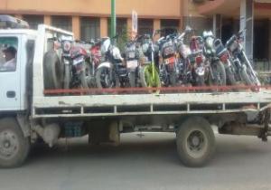 ضبط 916 مخالفة دراجات بخارية بدون لوحات بالمحافظات