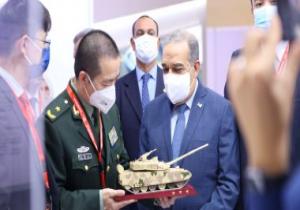وزير الدولة للإنتاج الحربى يزور جناح شركة نورينكو الصينية بمعرض إيديكس 2021